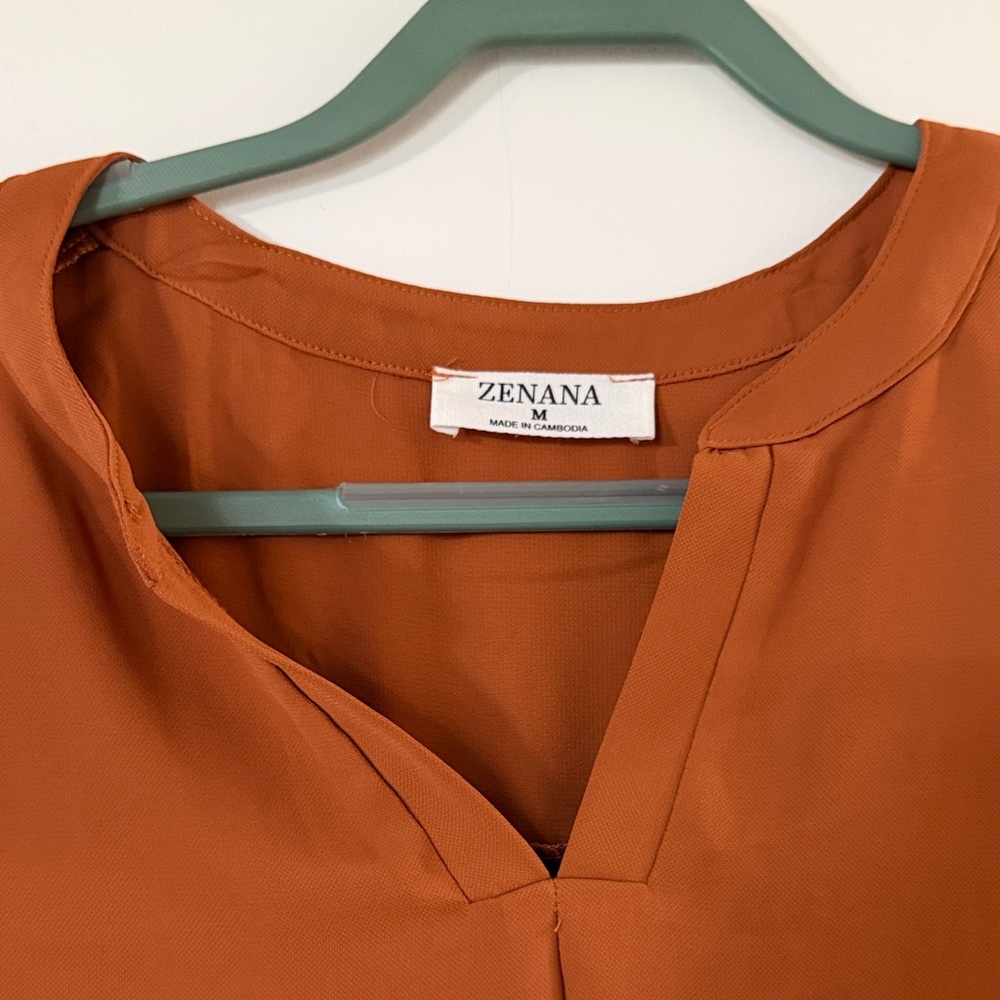 Zenana Outfitters Rust Orange Cap Sleeve V-Neck Blouse - Picture 2 of 6